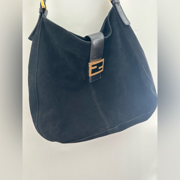 EUC Fendi Suede shoulder bag with leather strap. - Picture 2 of 16